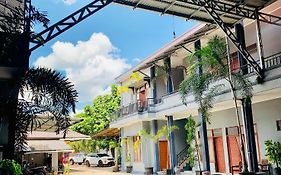 Sola Gracia Guest House & Kost